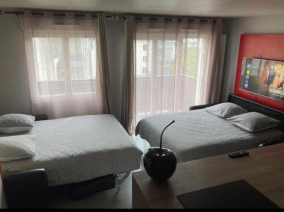 Cosy Apartment Disneyland Paris En Face De La Gare Rer Val D'Europe Serris Exterior foto